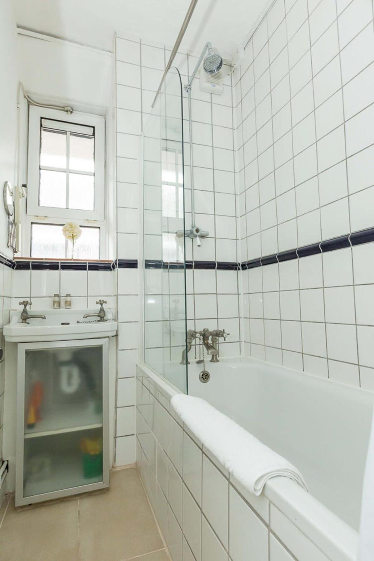 Convenient 2 Bedroom Apartment In Waterloo Londres Exterior foto